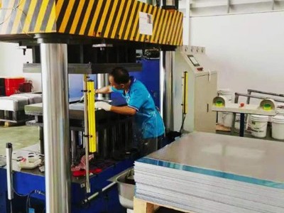 廚房不銹鋼水槽廠家